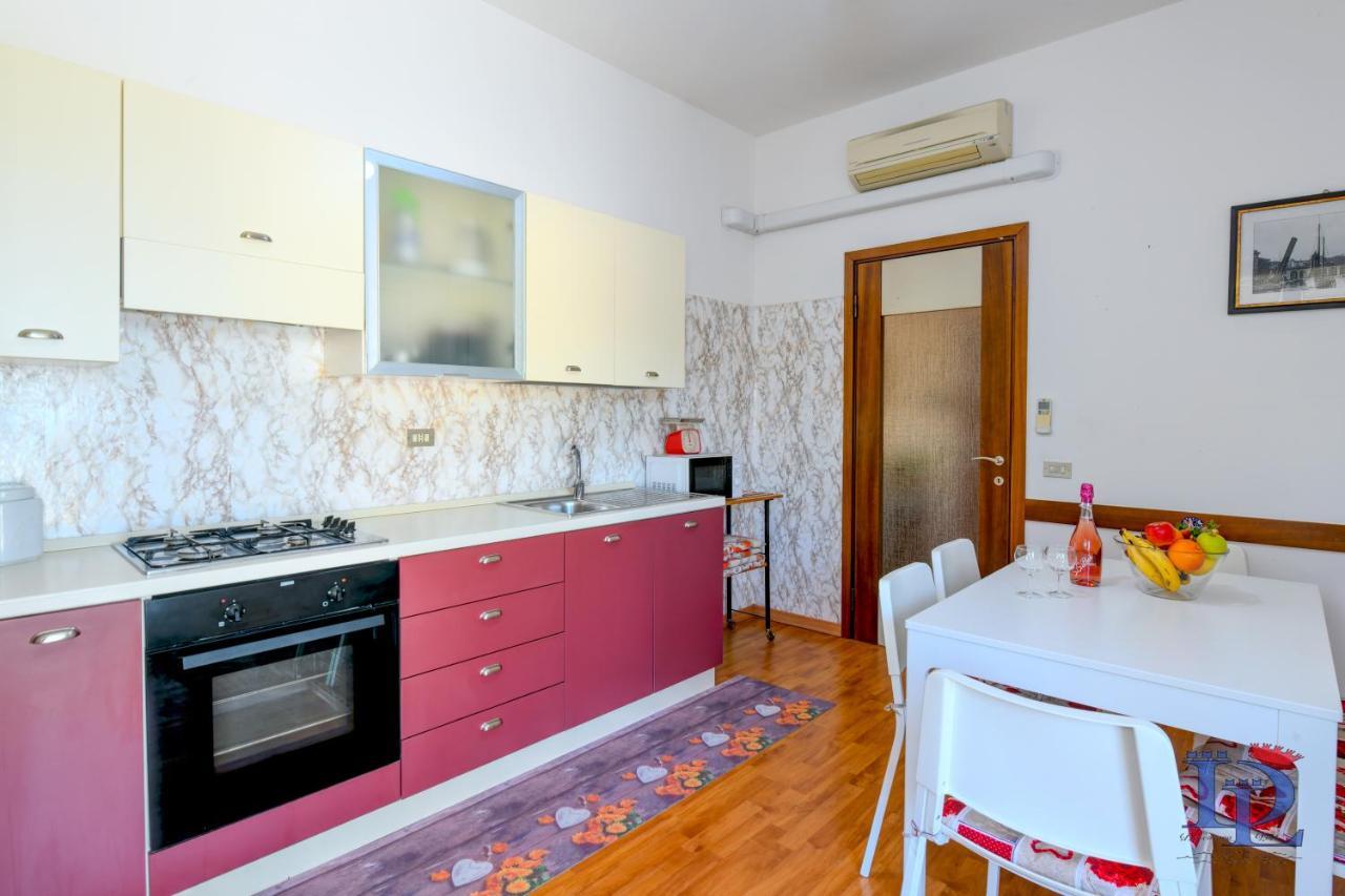 Desenzanoloft Official Partner Marriott Homes & Villas - The Sunflower Front Lake Desenzano del Garda Extérieur photo